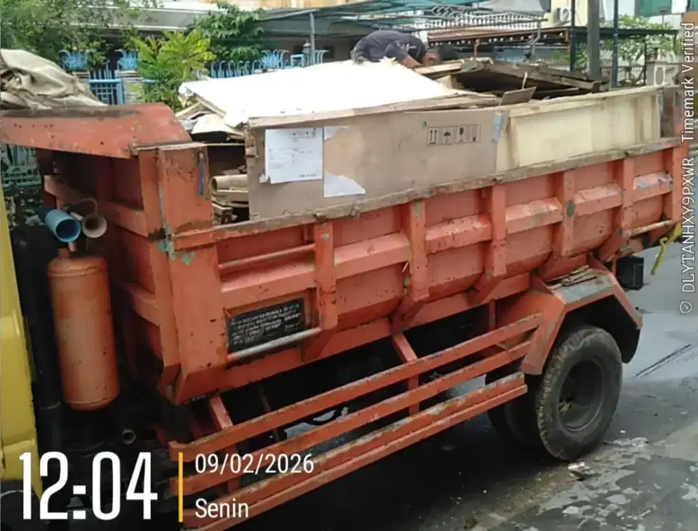 Buang puing tanah dan smph