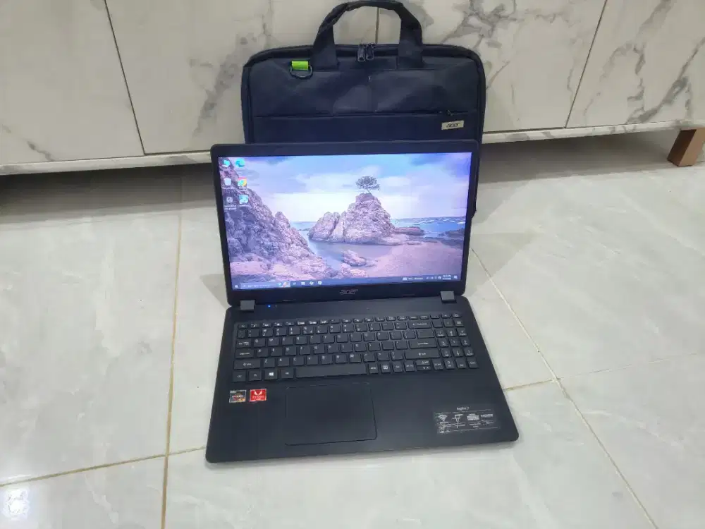 Laptop acer ryzen 3 3200U 8/1TB hdd kondisi siap pakai