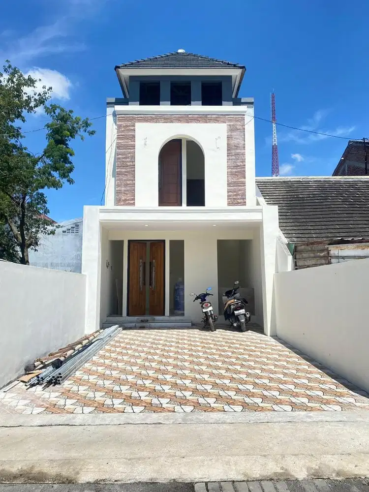 RUMAH BARU JALAN TLOGO BIRU DEKAT JALAN SUKARNO HATTA PEDURUNGAN