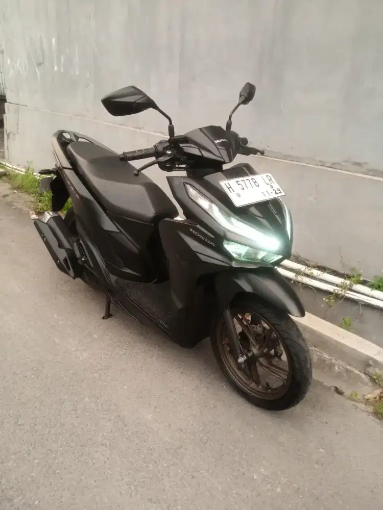 Honda Vario 125 2024 Hitam