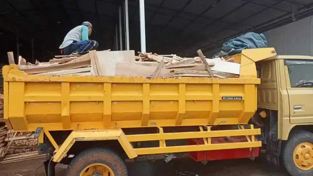 Buang puing tanah dan smph