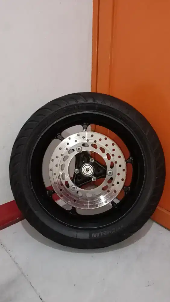 FULL SET TINGGAL PASANG BAN MICHELIN SAMA VELG BUAT NMAX NEW/OLD
