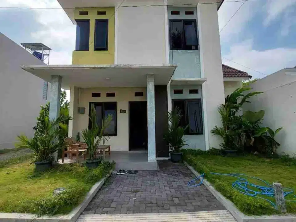 RUMAH MEWAH MODERN 2 LANTAI ISTIMEWA DENGAN JOGLO DAN TANAH LUAS DI MAGUWOHARJO