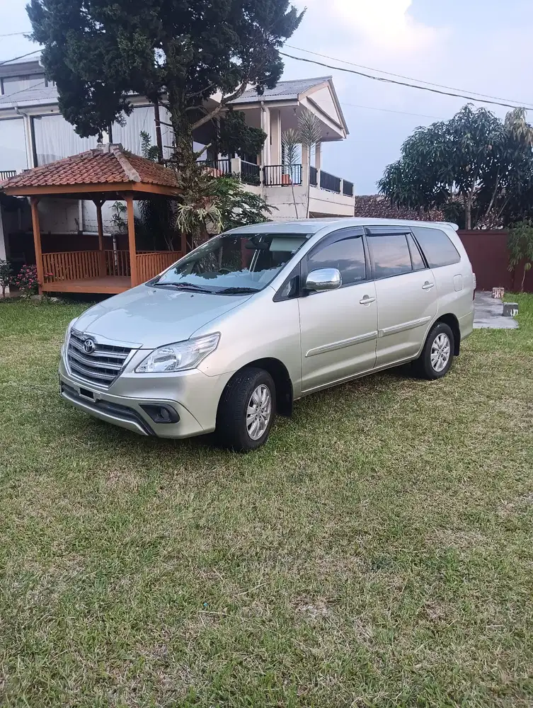 Toyota Kijang Innova 2013 Bensin