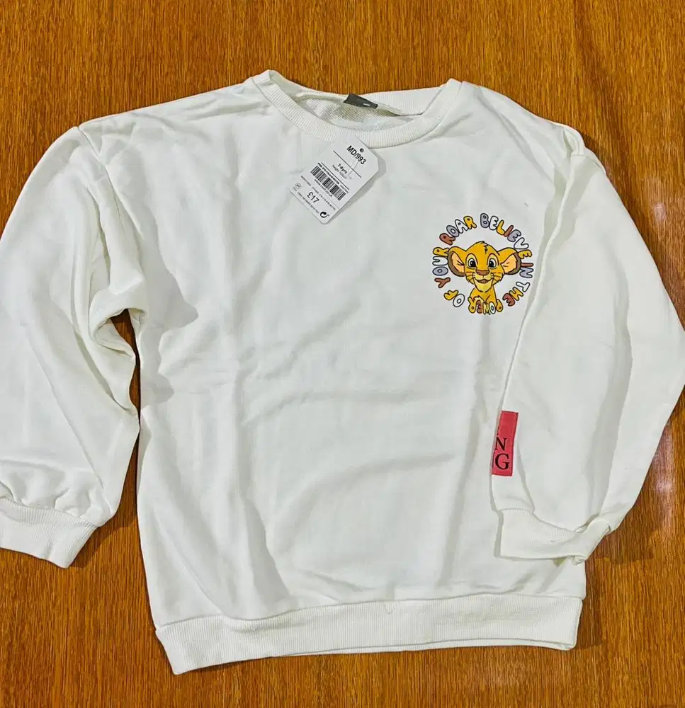 Sweater simba anak