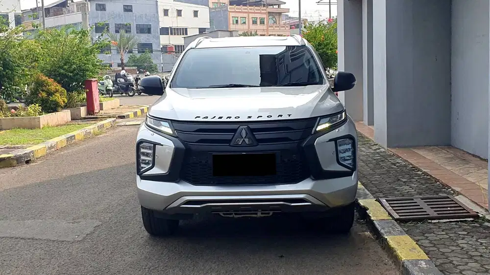 Mitsubishi Pajero Sport Dakar 2.4 Diesel Sunroof 2021 Like New Low Km