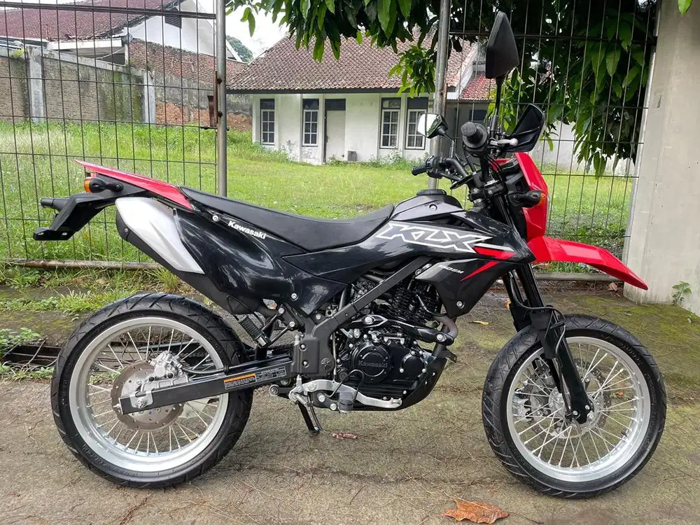 klx 150 sm like new