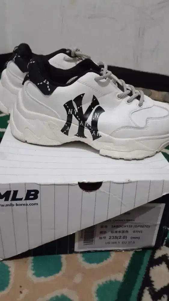 Bismillah jual sepatu MLB gen 2 ORI dan juga Nike motiva uk semua 37