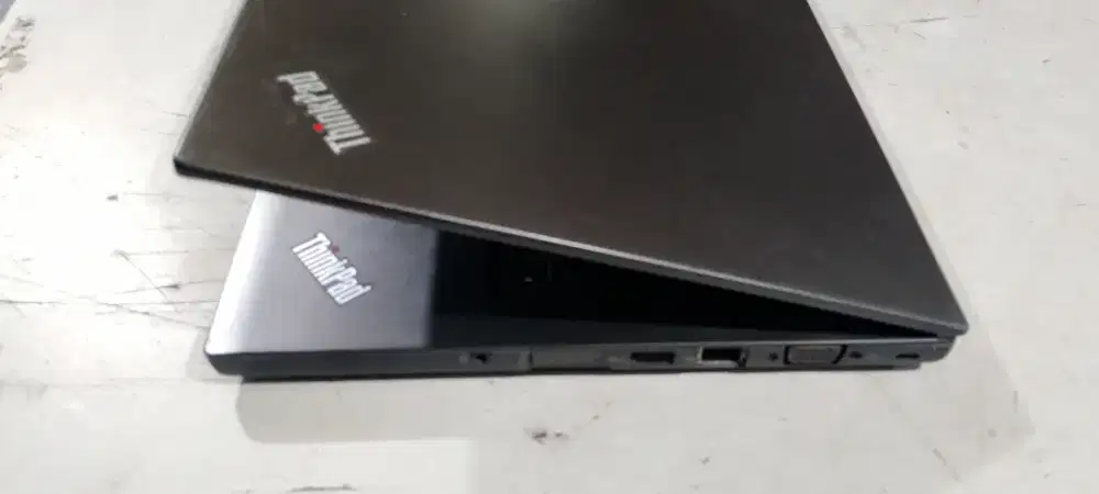 Laptop Lenovo Thinkpad T440s i5-4300u ram 8gb SSD 240gb