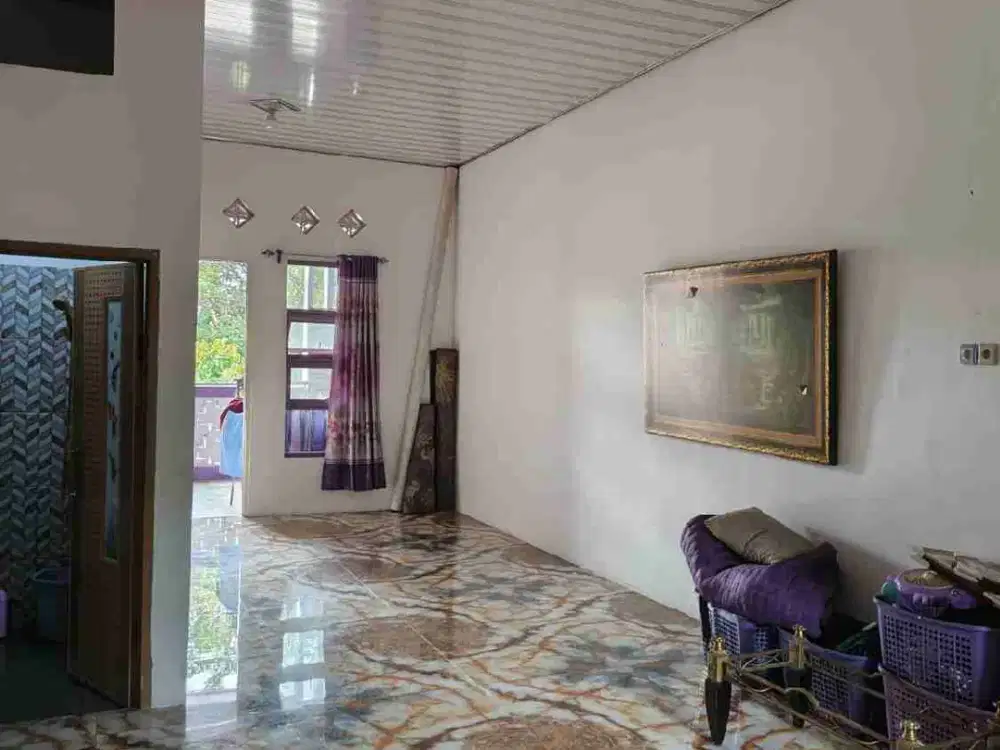 Dekat Stasiun Tebet, Dijual Rumah Bonus Kontrakan di Tebet Jakarta Selatan