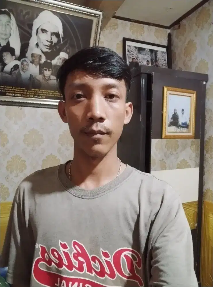 Mencari pekerjaan driver sim A aktif/mekanik motor/teknisi/freelance