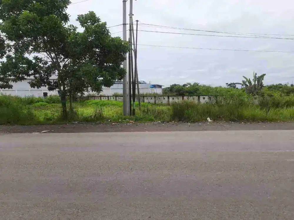 Tanah di jual 3.344m simpang limau Bsnjsrmasin dekat SPBU Hadap timur