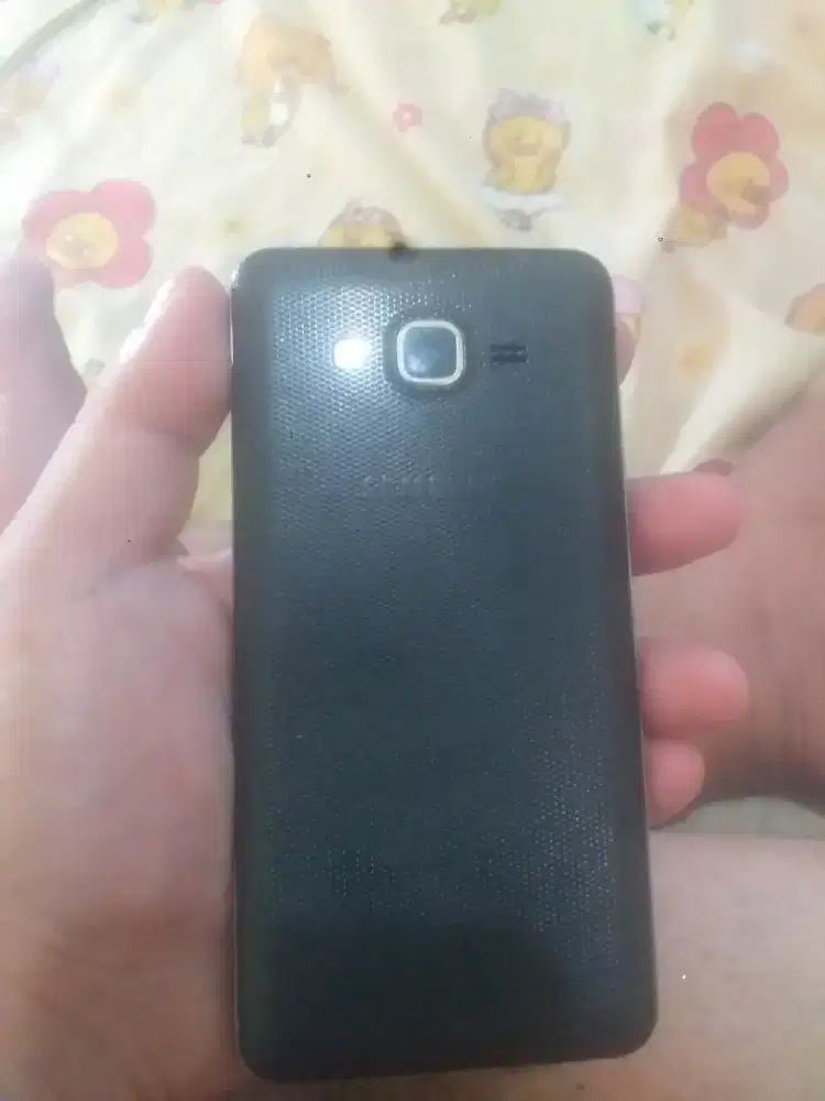 Samsung J2 prime ,  hp normal.tidak ada minus