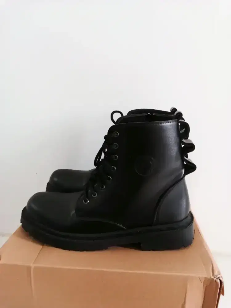 Fair Look R9 british unisex Original Boots Pria/wanita ukuran 42-43