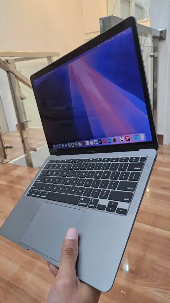 Dijual Macbook Air 2020 M1 Retina