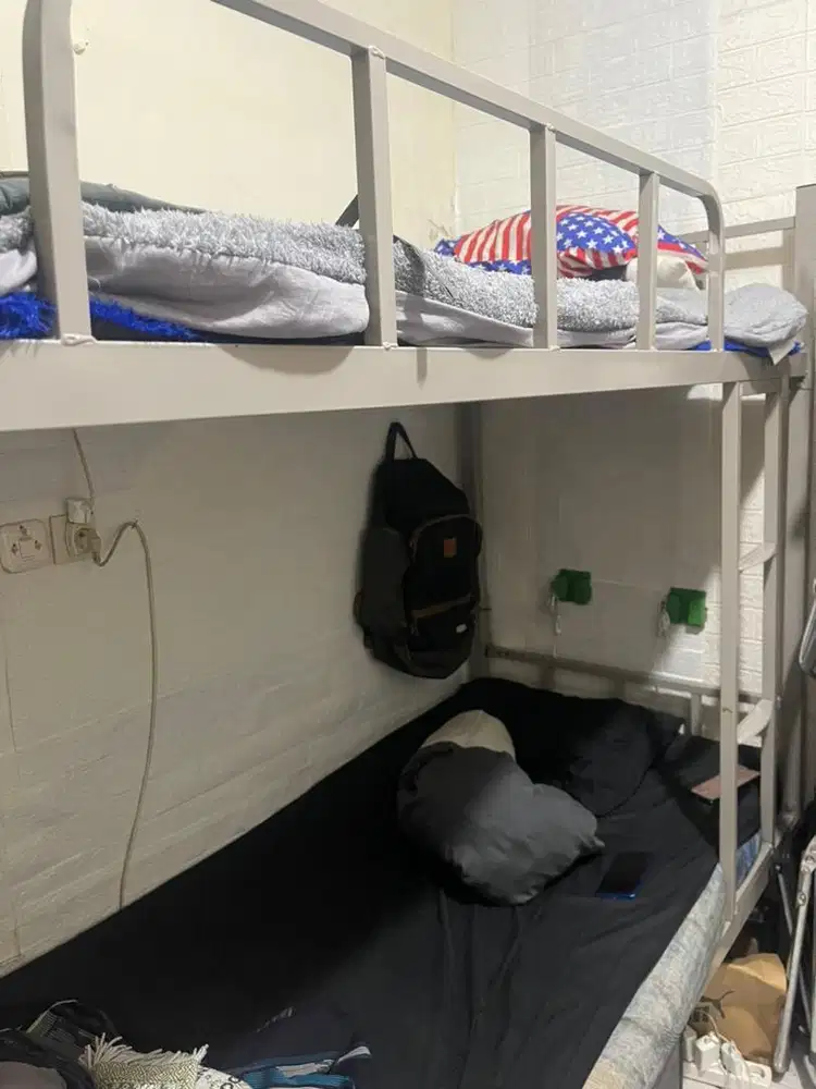 Ranjang Tingkat besi