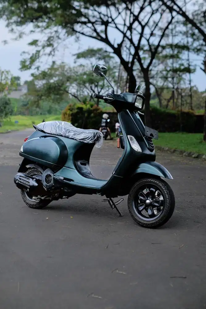 PIAGIO VESPA MATIC S 125 IGET TAHUN 2019