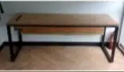 Jual meja manager, alas meja dari bahan kayu serpuhan, kaki dari besi