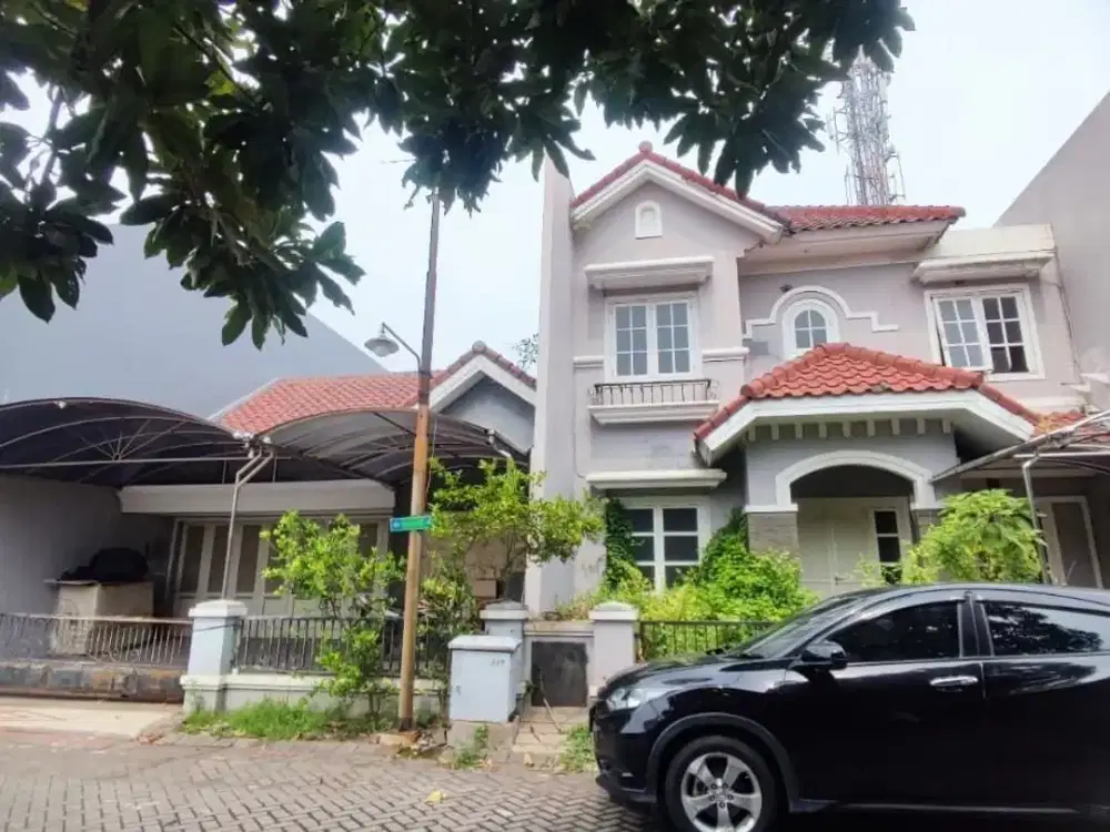 Rumah Royal Park Kutisari Strategis Dekat UK Petra