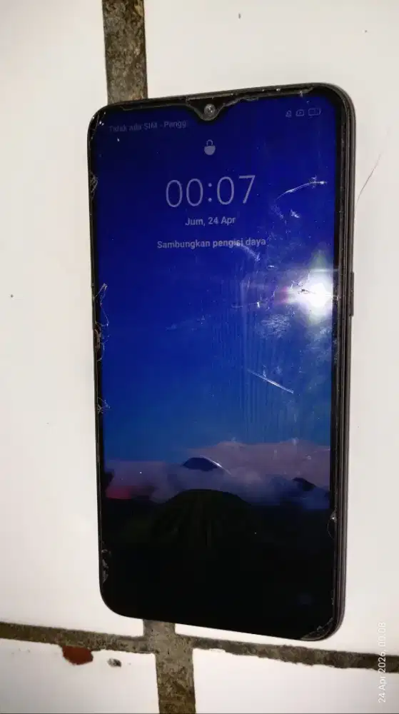 realme 3 ram4/64  hp saja , batangan