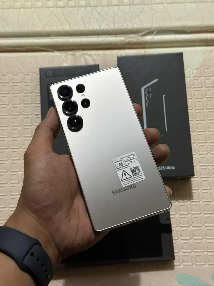 Samsung s25ultra 12/1TB resmi sein