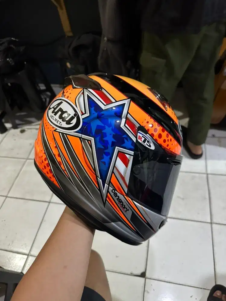 Helm arai Quantum J Disalvo