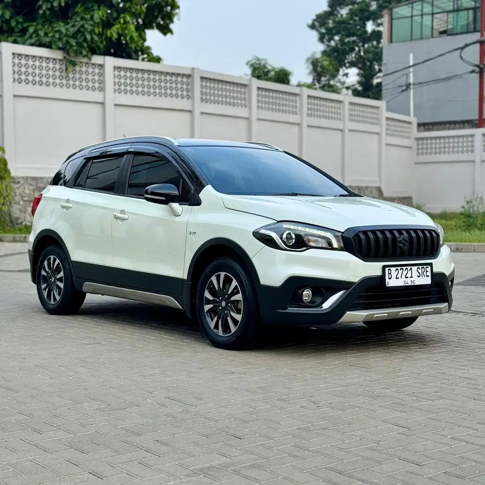 Suzuki SX4 S-Cross Matic 2019 Putih SCross AT S Cross