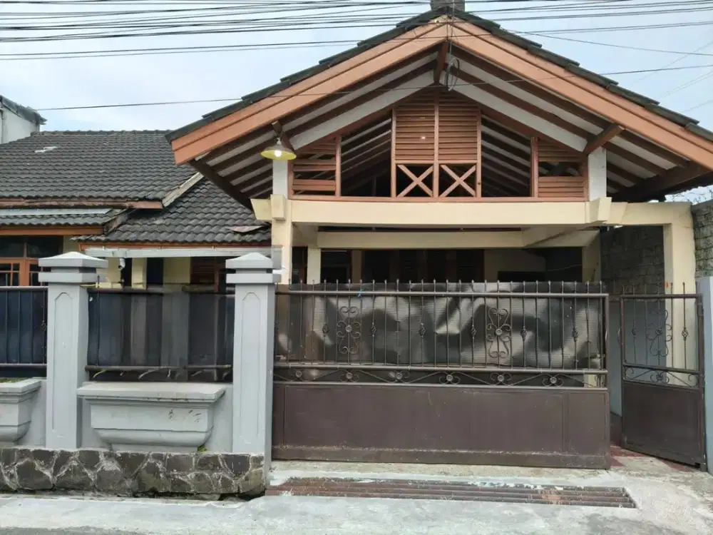 Rumah Nyaman Terawat Area Cibaduyut Bandung Selatan