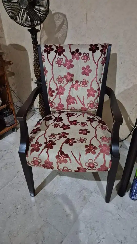 Kursi ( harga sudah 2 buah)