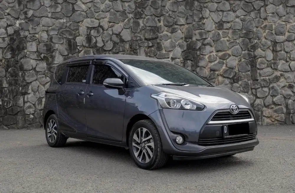 Toyota Sienta 2017 Bensin