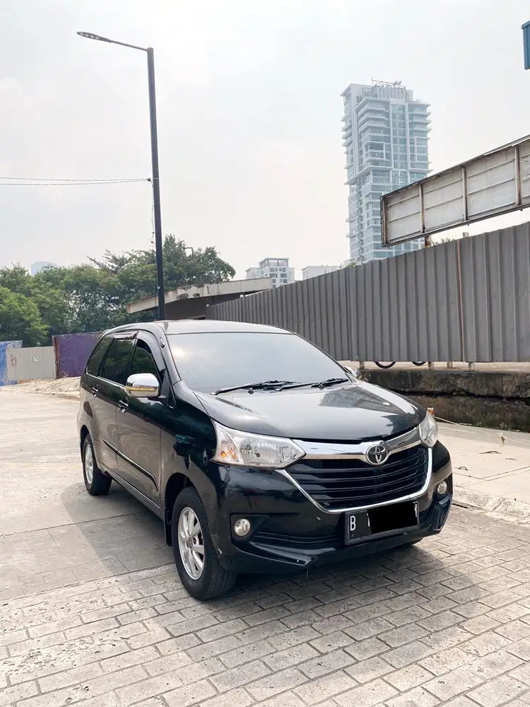 Toyota Avanza G Manual 2016 Hitam Murah