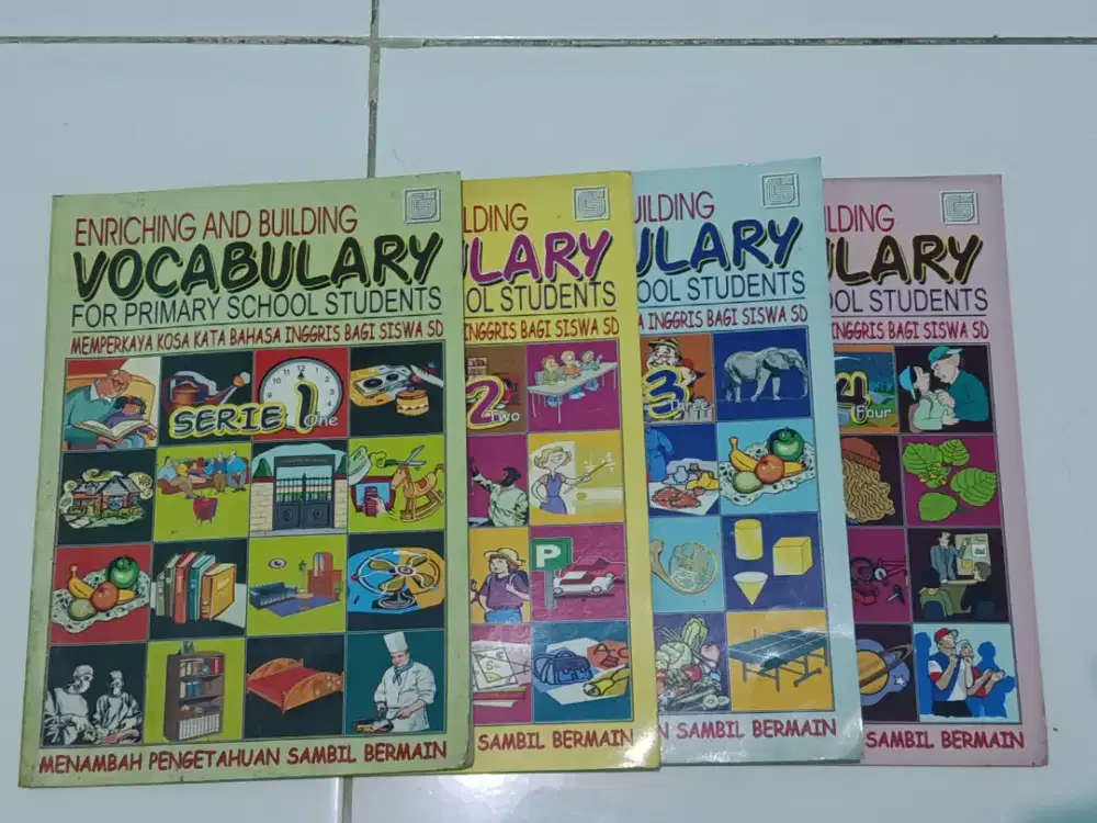 Buku vocabulary series 1 sd 4
