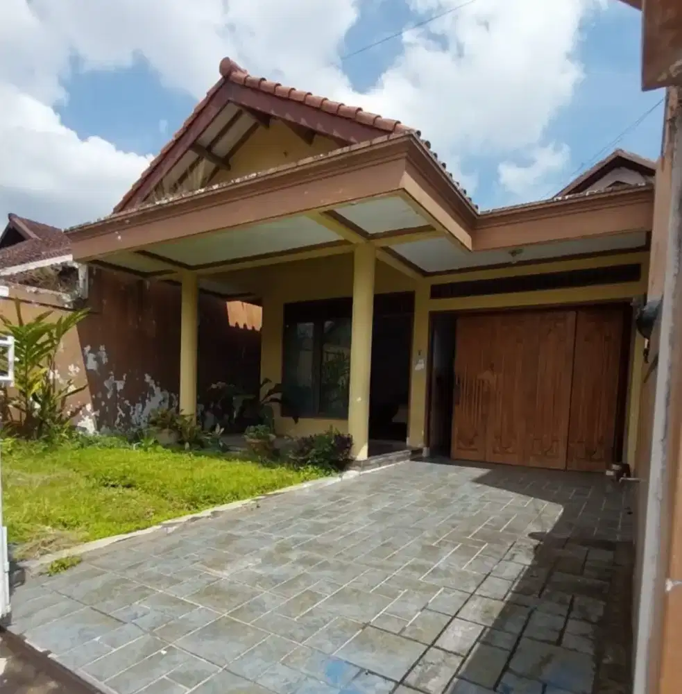 Rumah nyaman dijual di pusat kota tasikmalaya