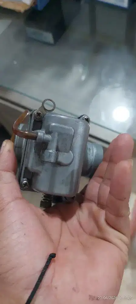 Karburator motor