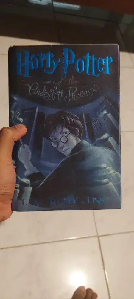 Harry Potter and The Order of Phoenix - Hardcover + English