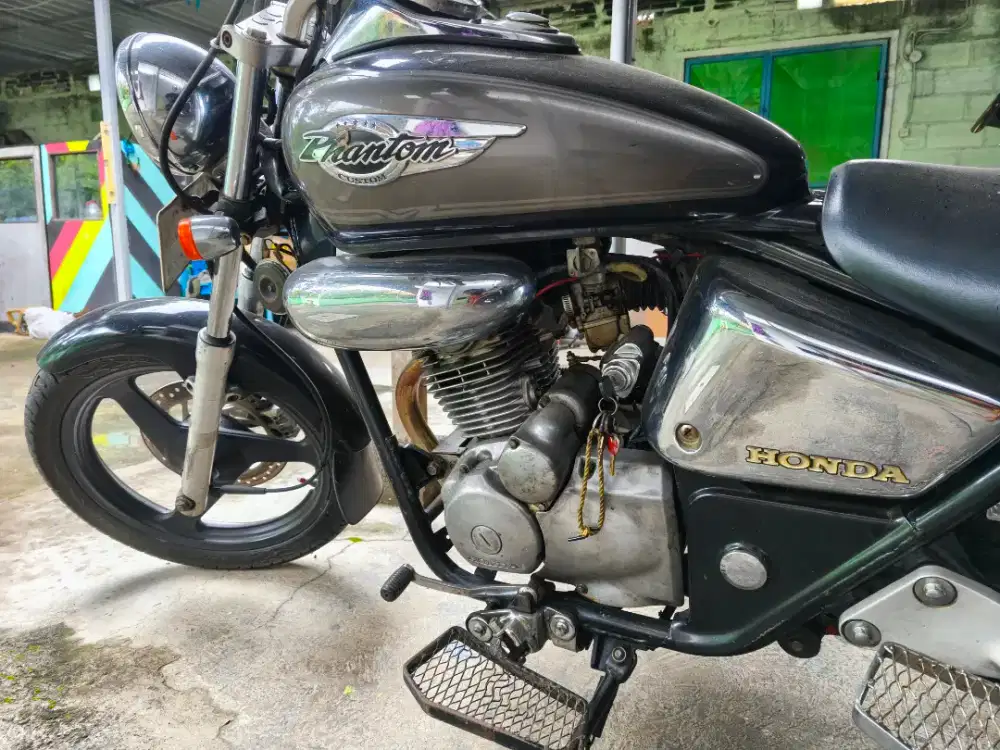 HONDA PHANTOM CUSTOM 2003