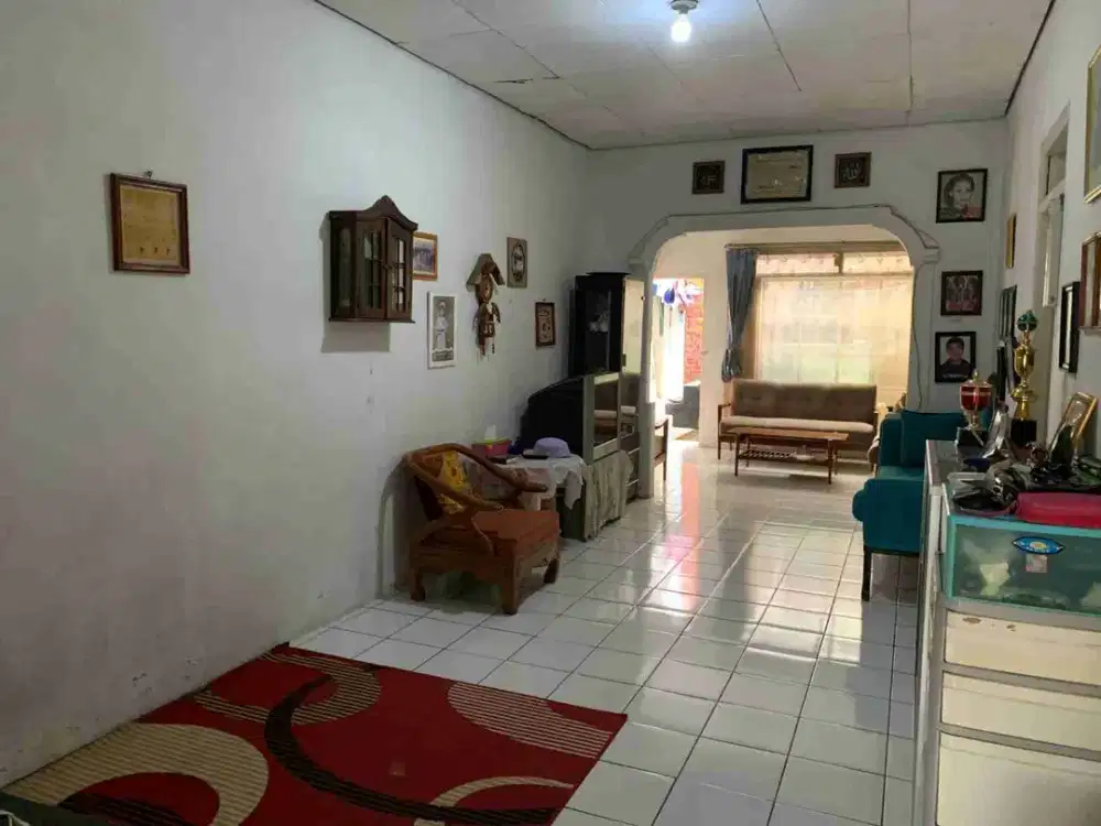 dijual rumah siap huni terawat di Sarijadi bandung