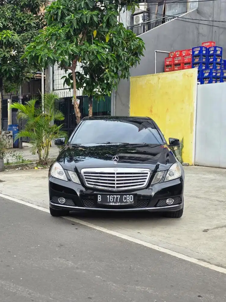 Mercy E250 2010 mobil siap pakai