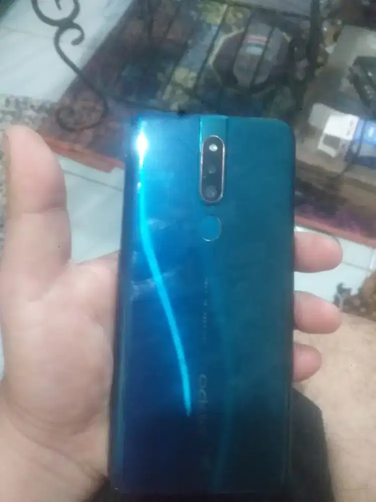 Oppo F11 pro, Ram 6/64 gb minus kamera depan tidak mau naik