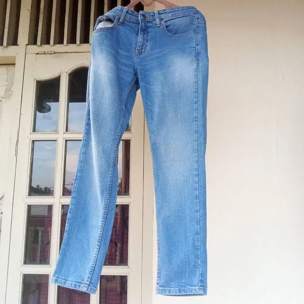 Celana Jeans Wanita Connection Original Size 32 Skinny Light Blue