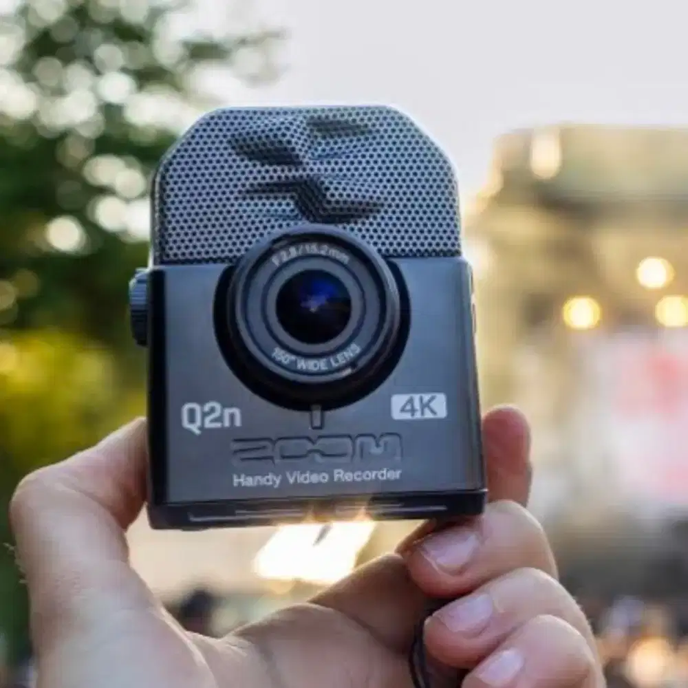 Zoom Q2n 4K Handy Video Recorder like new