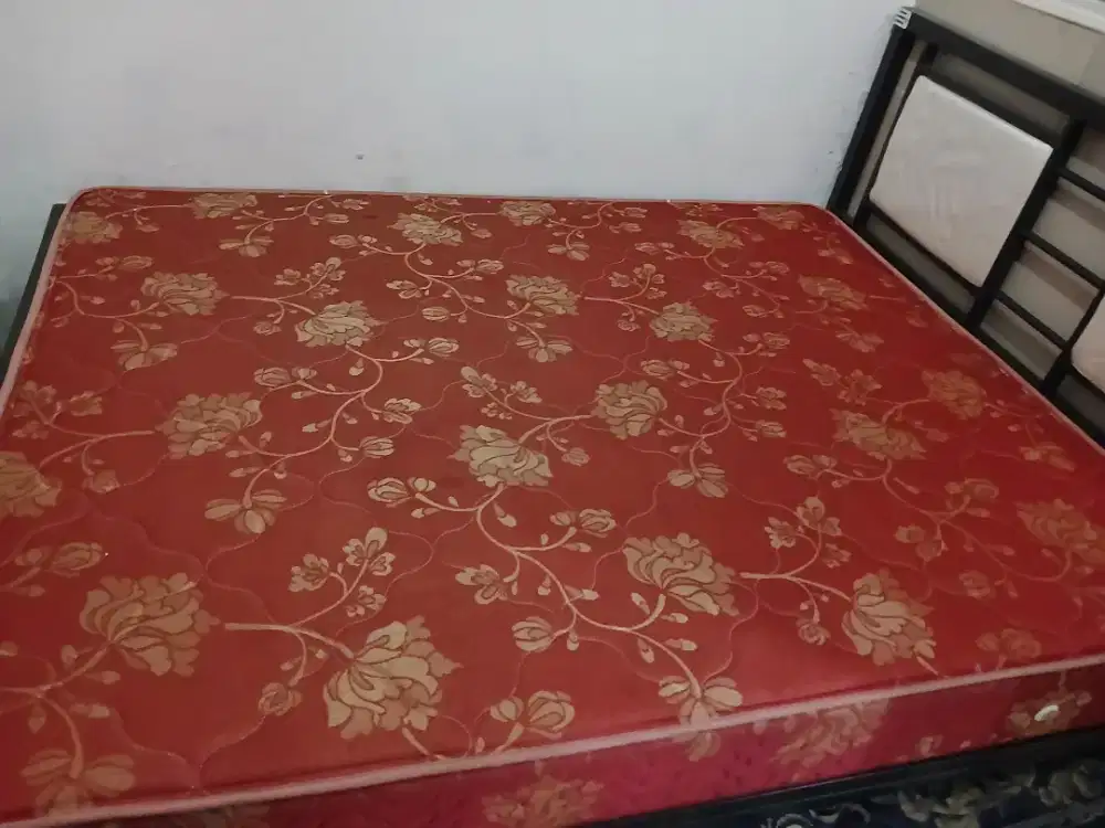 Springbed dan ranjang 160x200