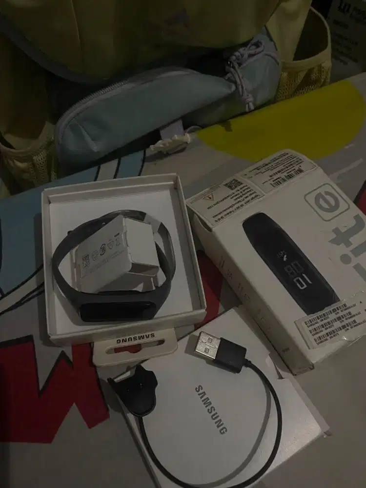 Smartwatch Samsung Galxaxy Fit E bekas