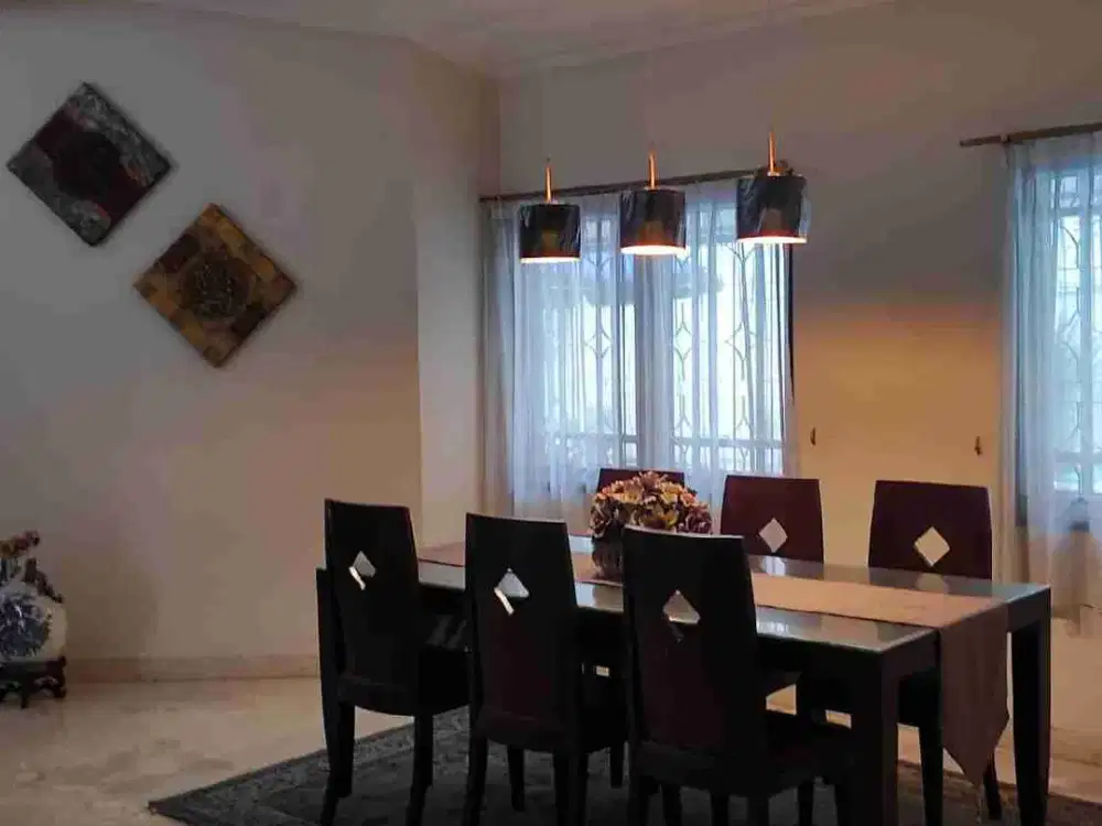 rumah 2 lantai permata hijau lokasi dekat itc , senayan