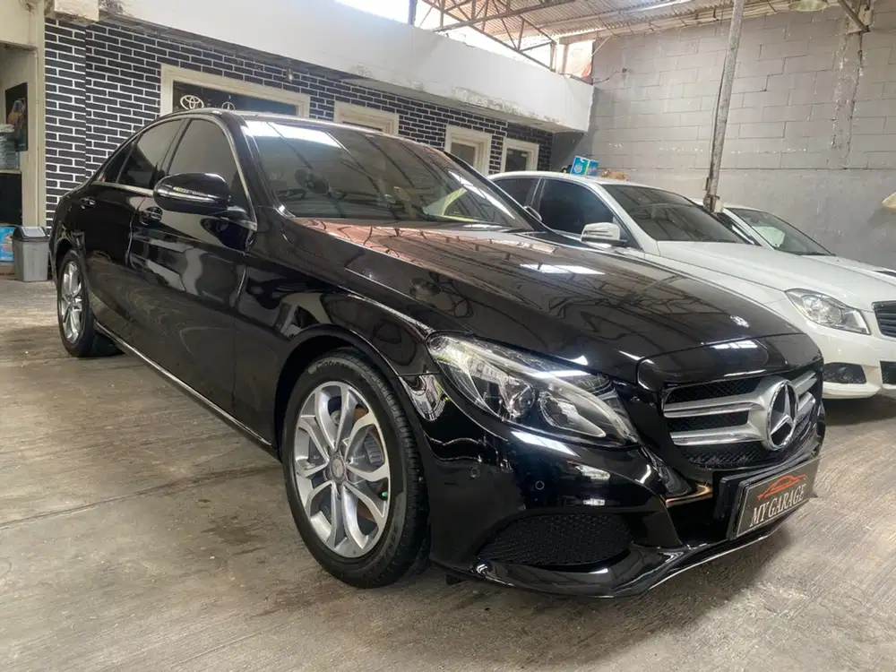 C 200 AVG Hitam Thn 2016 Full Original langsung atas nama Pembeli
