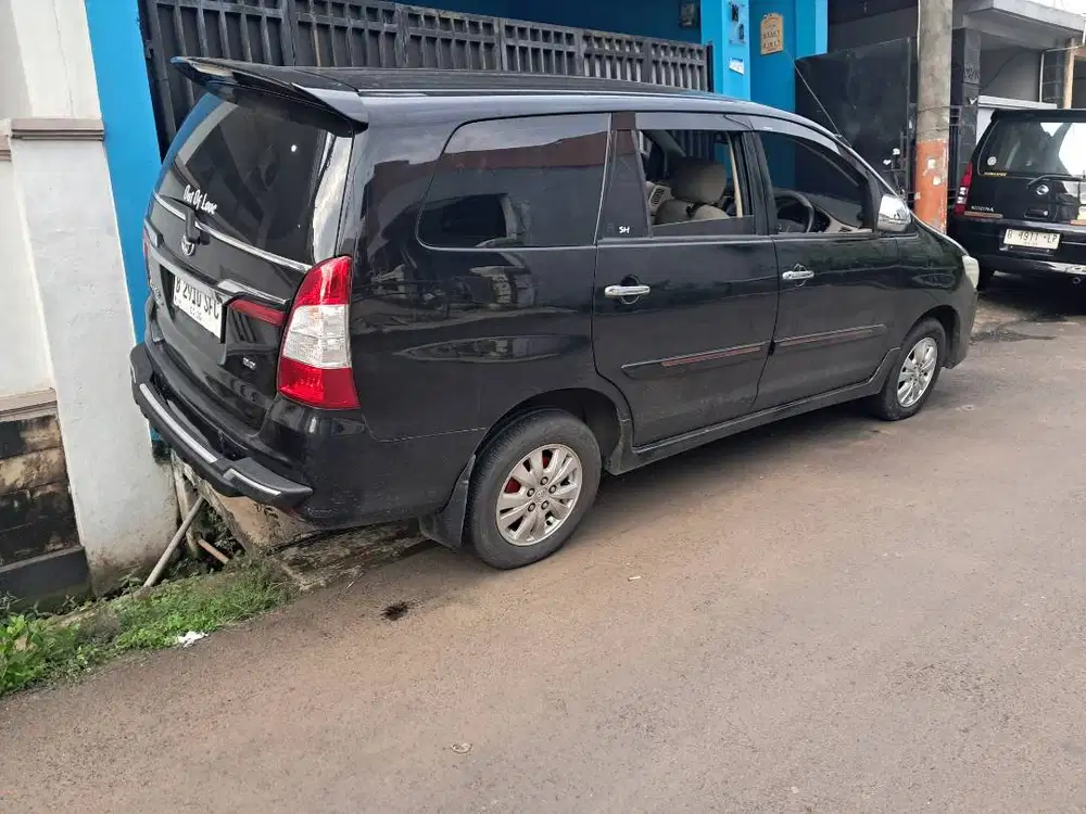 Grand Innova barong at 2014