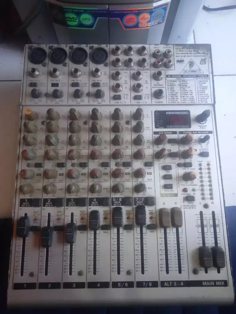 Mixer Behriger Eurorack UB1204FX Pro