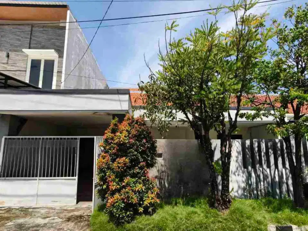 ROW JALAN LEBAR‼️Dijual Rumah Rungkut Asri Utara dekat Transmart Rungkut