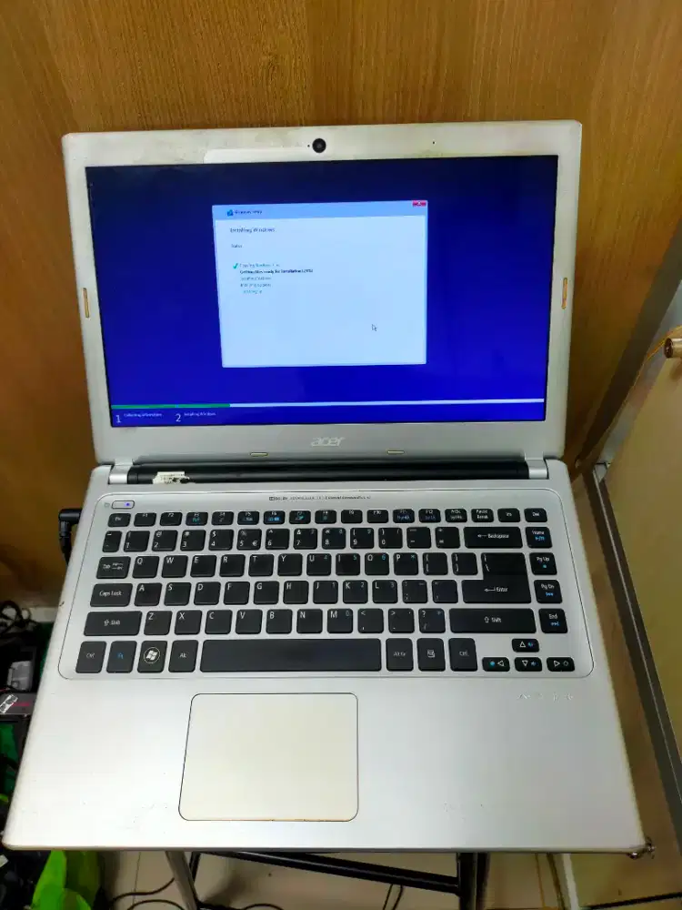 Di jual laptop Acer Aspire V5-471 Intel i3 ram 4GB HDD 500GB siap paka