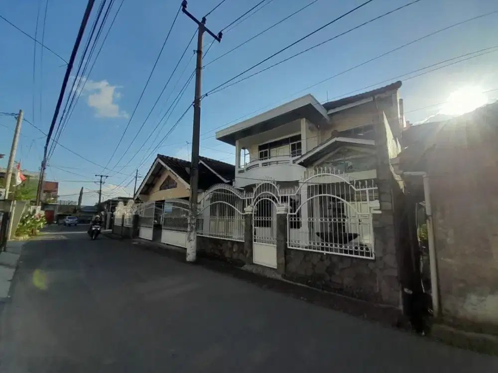 Rumah Terawat Murah Posisi Hook Di Komplek Antapani Bandung